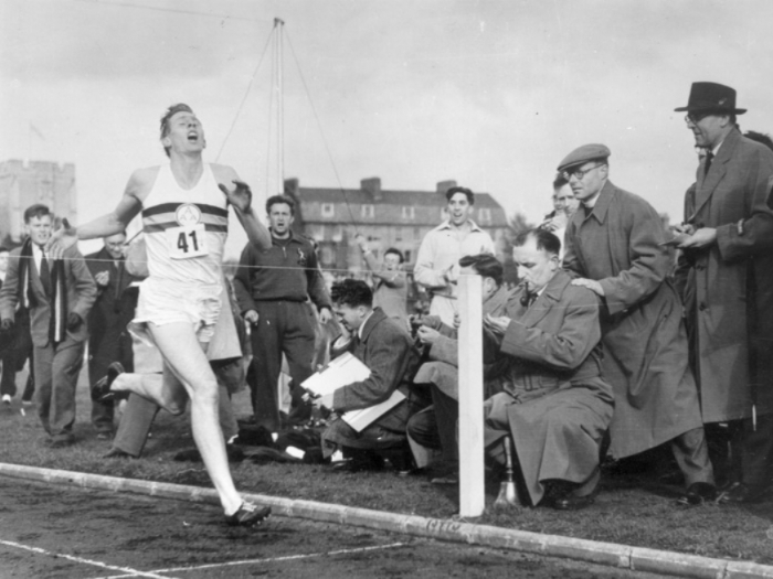 Roger Bannister entrou para a história com o seu MILE SUB-4