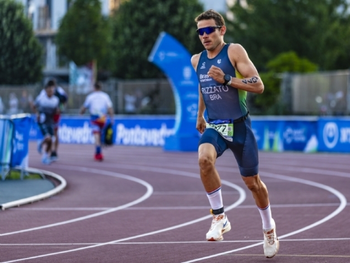 Rafael Rizzato conquista medalha na abertura do Mundial